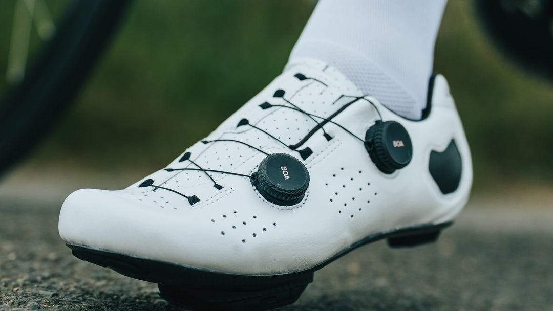 Leather cycling shoes for hot weather